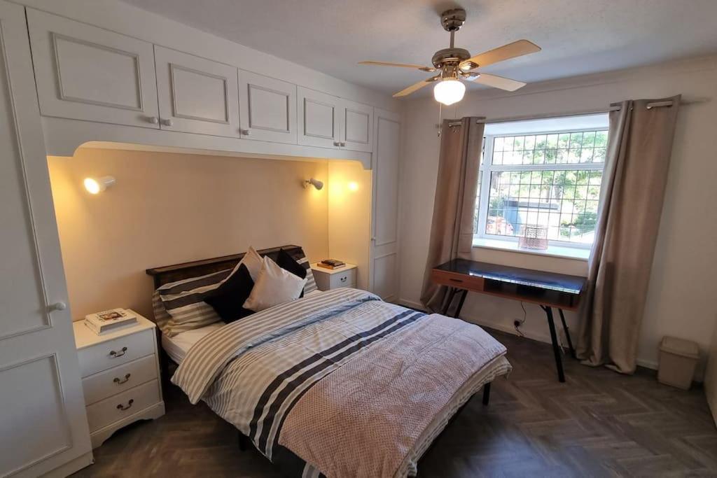 Spacious 2 Bed Bungalow Enfield Luaran gambar