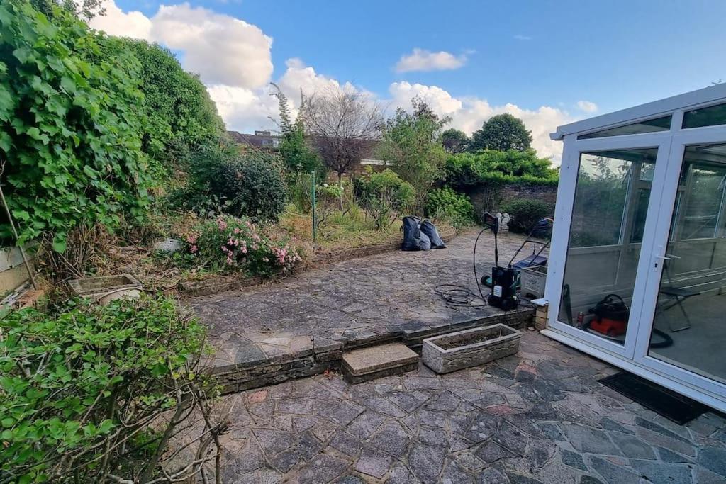 Spacious 2 Bed Bungalow Enfield Luaran gambar